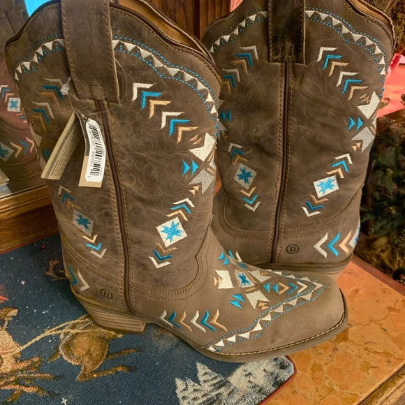 Dingo Women's Mesa Leather Regular Calf Boots NEW 8.5 - Picture 2 of 8